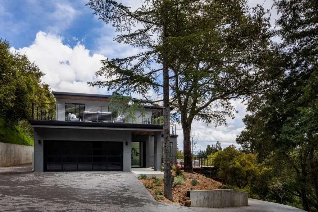 19351 Redberry Drive, Los Gatos, California 95030 home-pic-1