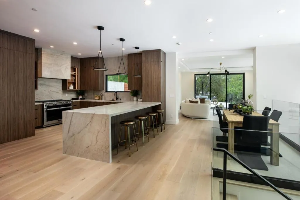 19351 Redberry Drive, Los Gatos, California 95030 home-pic-19
