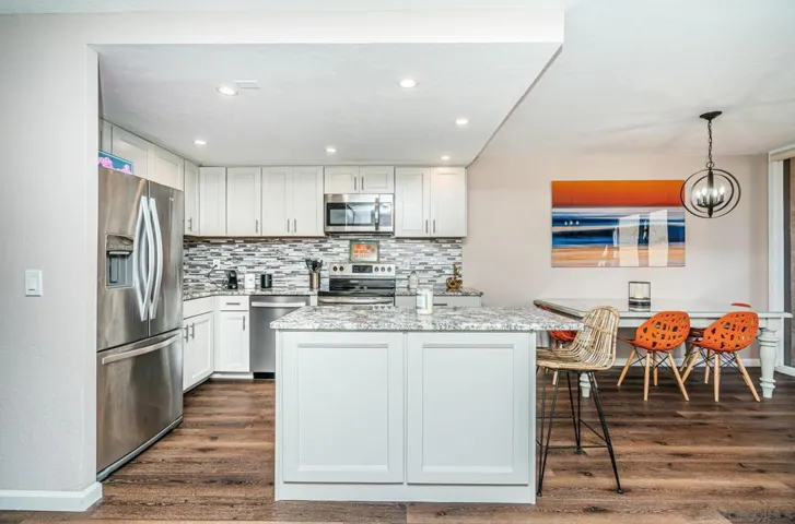 190 Del Mar Shores Ter 58, Solana Beach, California 92075