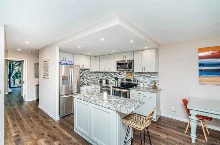 190 Del Mar Shores Ter 58, Solana Beach, California 92075