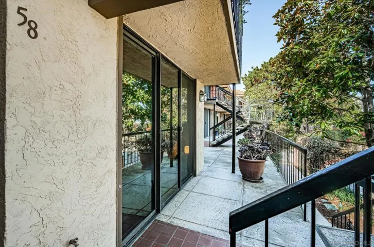 190 Del Mar Shores Ter 58, Solana Beach, California 92075