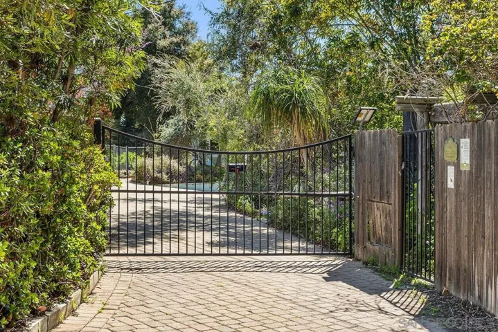 390 Vista Del Indio, Fallbrook, California 92028