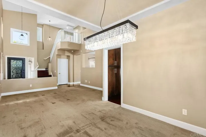 759 Calle Montera, Escondido, California 92025