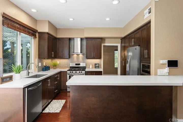759 Calle Montera, Escondido, California 92025