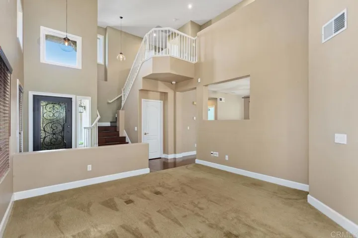 759 Calle Montera, Escondido, California 92025