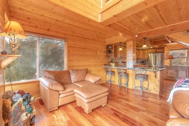 43478 Sheephorn Road, Big Bear Lake, California 92315