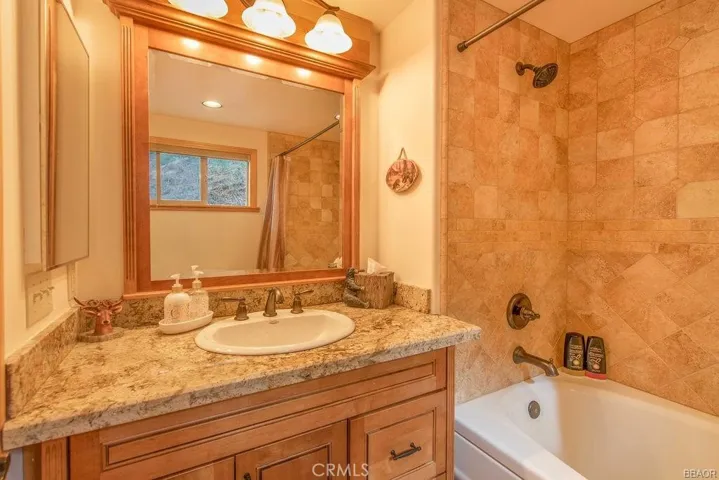 43478 Sheephorn Road, Big Bear Lake, California 92315