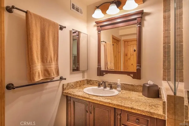 43478 Sheephorn Road, Big Bear Lake, California 92315