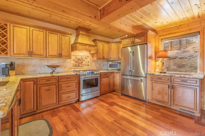 43478 Sheephorn Road, Big Bear Lake, California 92315