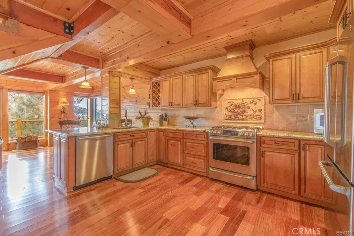 43478 Sheephorn Road, Big Bear Lake, California 92315