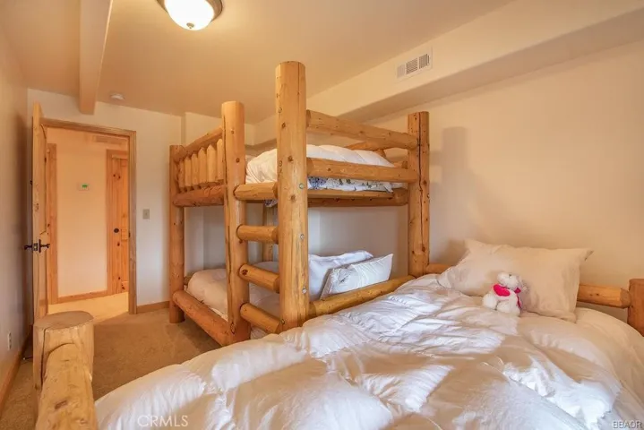 43478 Sheephorn Road, Big Bear Lake, California 92315