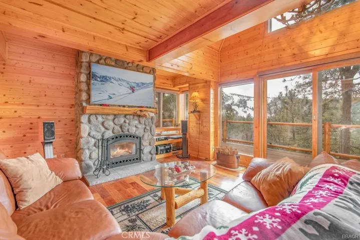 43478 Sheephorn Road, Big Bear Lake, California 92315