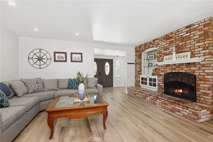 220 Copa De Oro Drive, Brea, California 92823
