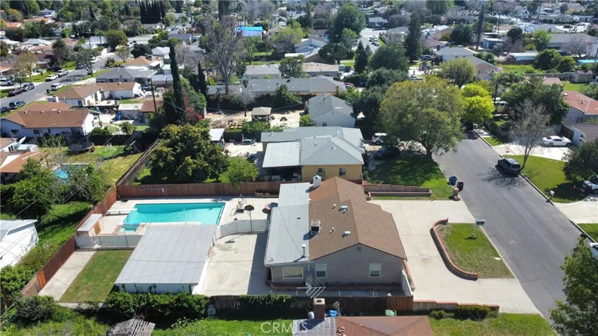 8360 Quartz Avenue, Winnetka, California 91306