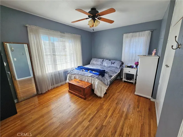 8360 Quartz Avenue, Winnetka, California 91306