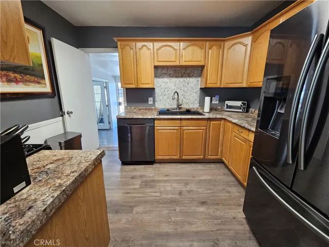 8360 Quartz Avenue, Winnetka, California 91306