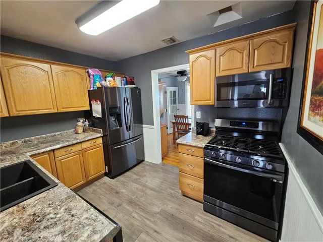 8360 Quartz Avenue, Winnetka, California 91306