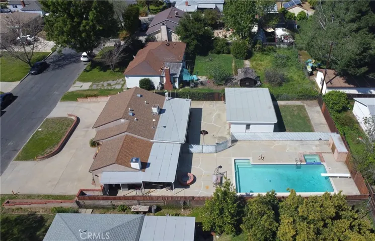8360 Quartz Avenue, Winnetka, California 91306