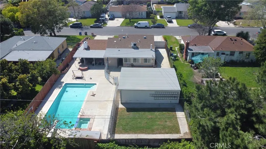 8360 Quartz Avenue, Winnetka, California 91306