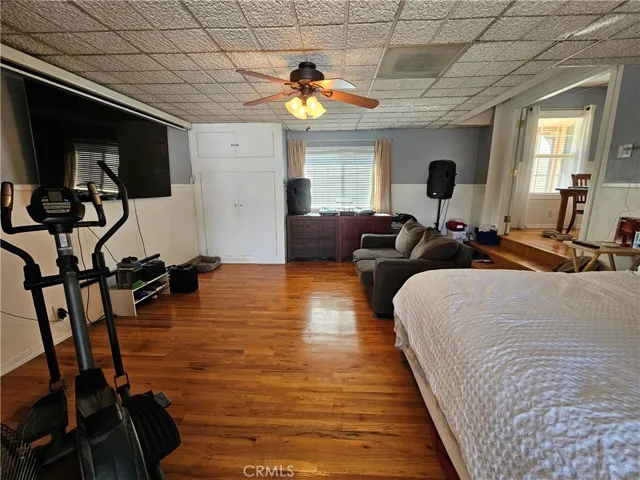 8360 Quartz Avenue, Winnetka, California 91306