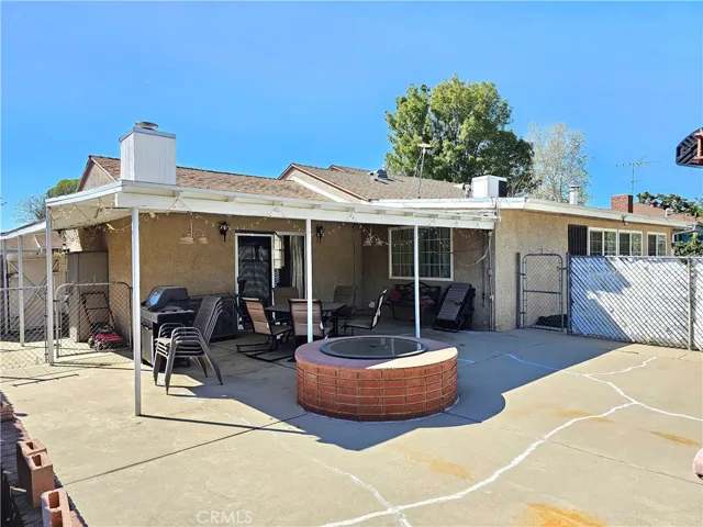 8360 Quartz Avenue, Winnetka, California 91306