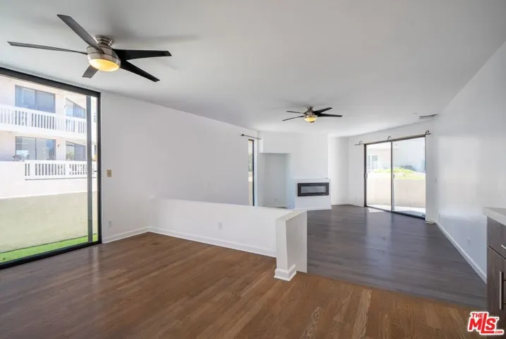 7301 Vista Del Mar B105, Playa Del Rey, California 90293