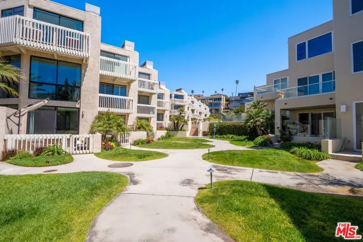 7301 Vista Del Mar B105, Playa Del Rey, California 90293