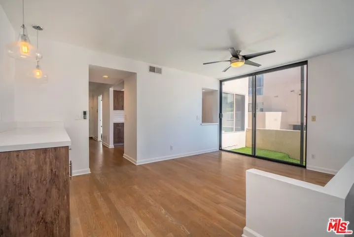 7301 Vista Del Mar B105, Playa Del Rey, California 90293