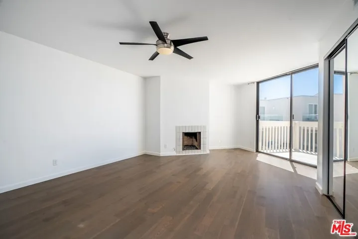 7301 Vista Del Mar B105, Playa Del Rey, California 90293