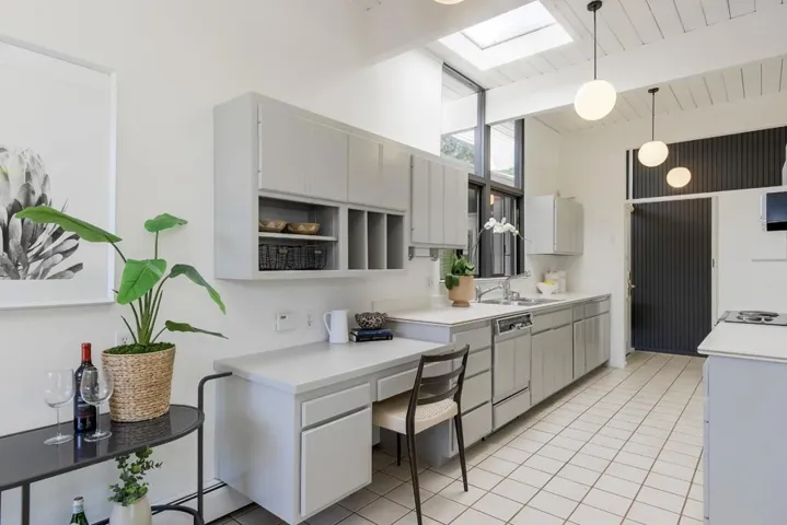 4171 Dake Avenue, Palo Alto, California 94306