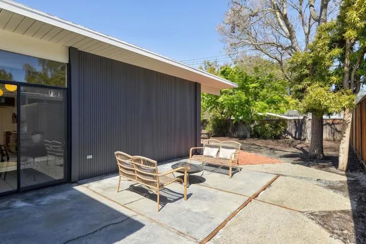 4171 Dake Avenue, Palo Alto, California 94306