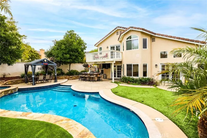 13 Riverview, Trabuco Canyon, California 92679