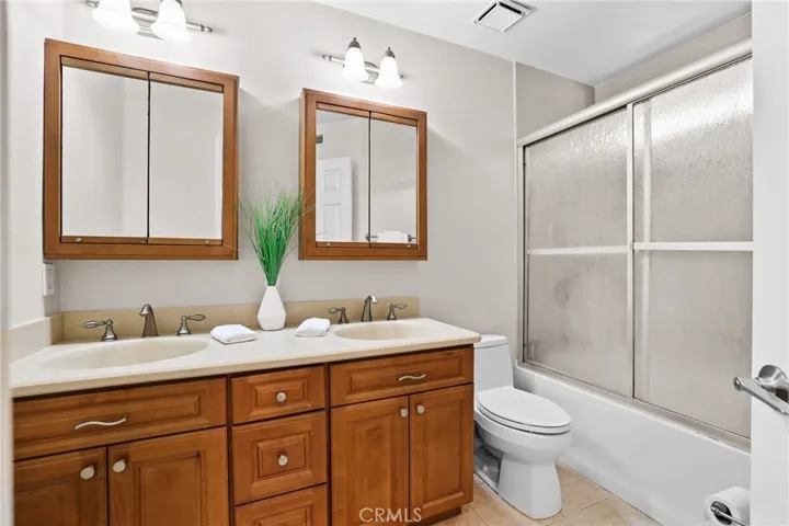 13 Riverview, Trabuco Canyon, California 92679
