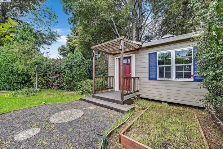 21165 Walker Ct, Castro Valley, California 94546