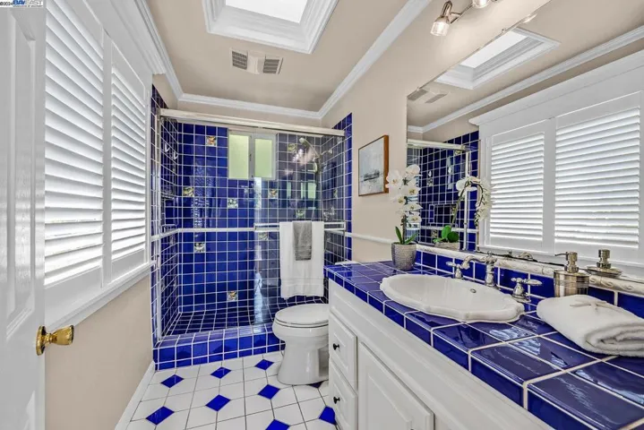 21165 Walker Ct, Castro Valley, California 94546