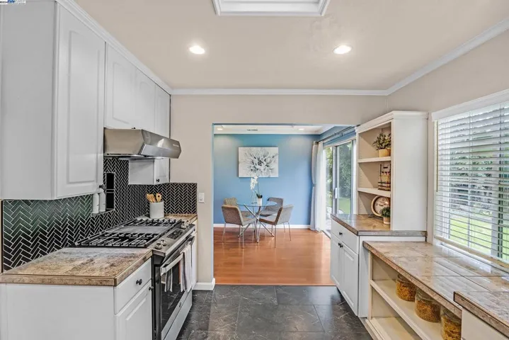 21165 Walker Ct, Castro Valley, California 94546