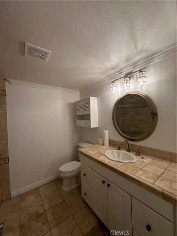 30222 Rainbow Crest Drive, Agoura Hills, California 91301
