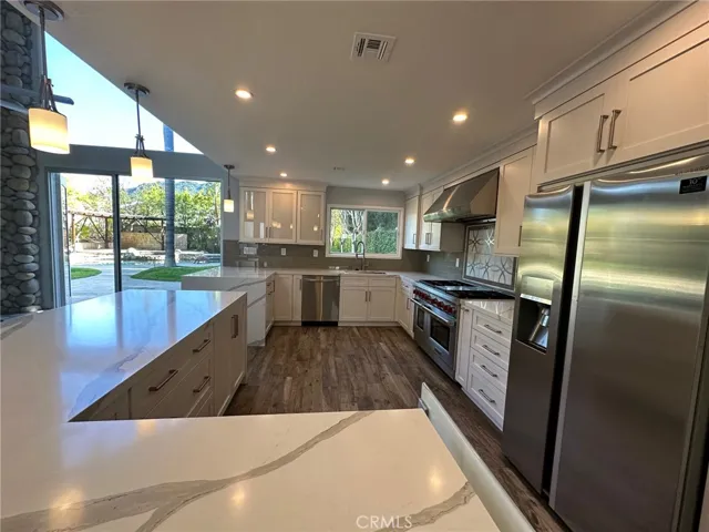 30222 Rainbow Crest Drive, Agoura Hills, California 91301