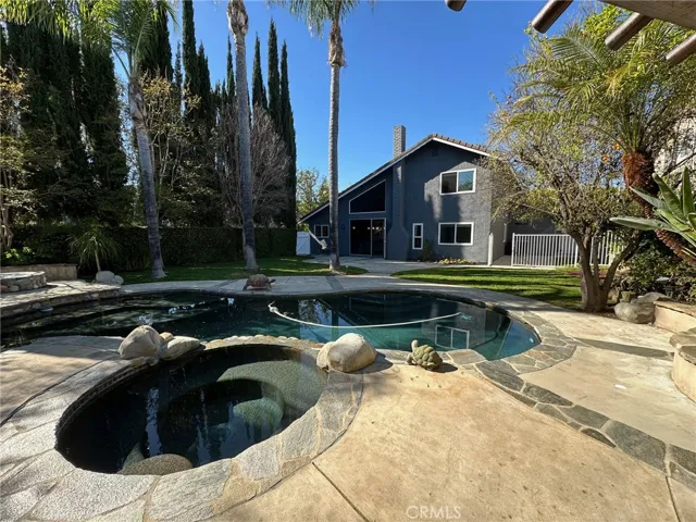 30222 Rainbow Crest Drive, Agoura Hills, California 91301