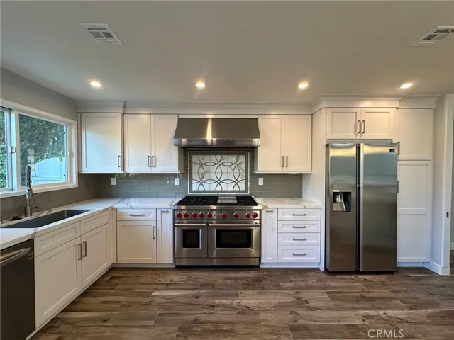 30222 Rainbow Crest Drive, Agoura Hills, California 91301