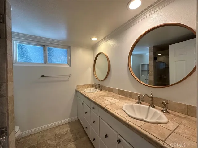 30222 Rainbow Crest Drive, Agoura Hills, California 91301