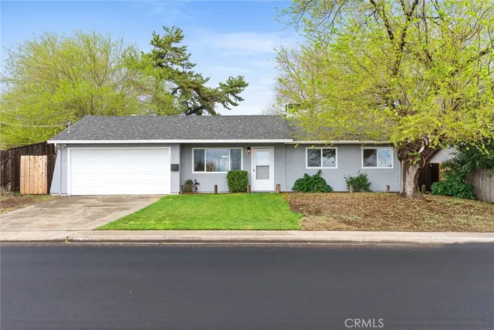 2286 Las Plumas Avenue, Oroville, California 95966