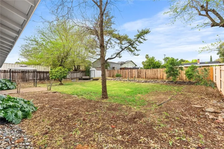 2286 Las Plumas Avenue, Oroville, California 95966
