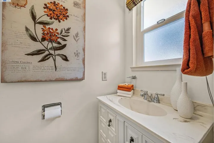17641 Trenton Dr, Castro Valley, California 94546