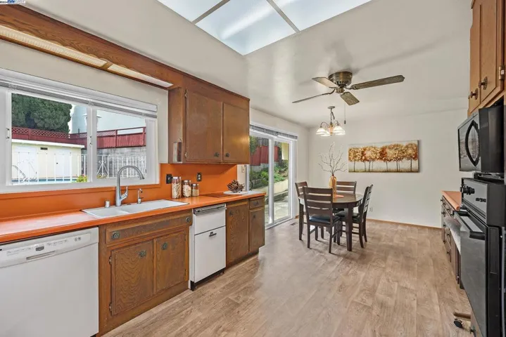 17641 Trenton Dr, Castro Valley, California 94546