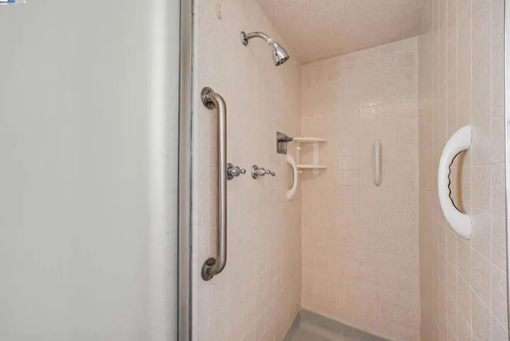 17641 Trenton Dr, Castro Valley, California 94546