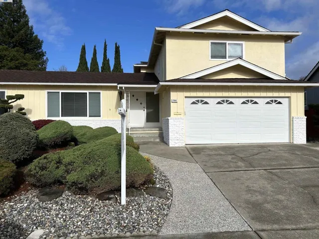 17641 Trenton Dr, Castro Valley, California 94546