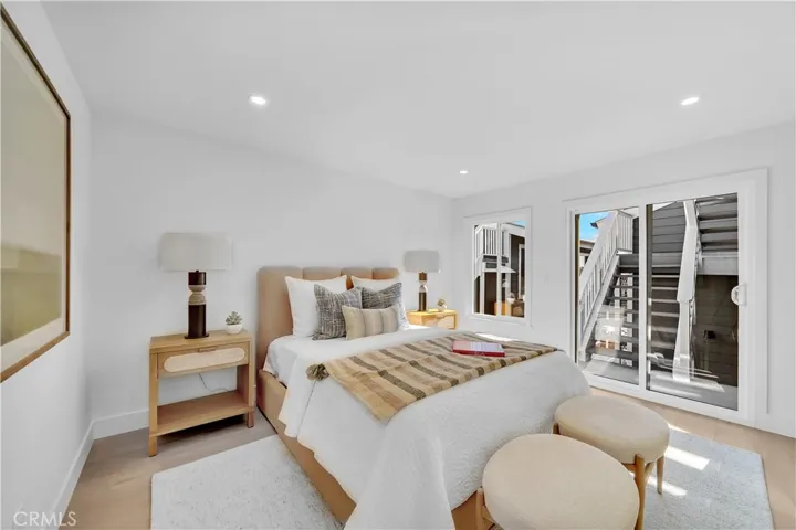 SUNNY BEDROOM