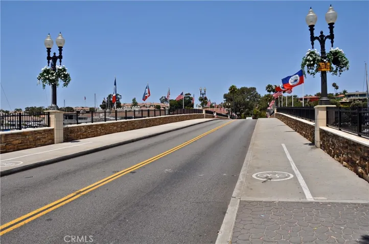 Bridge to Balboa island