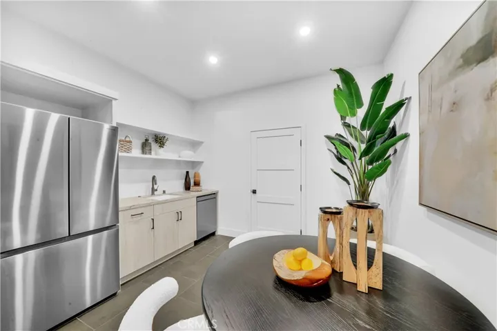 DOWNSTAIRS KITCHEN IN RETAIL SPACE